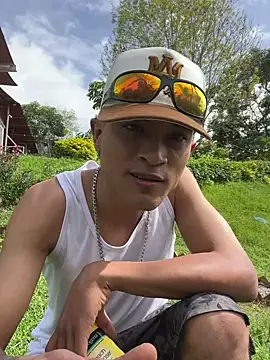 Edward Milleer online show from 28, 12, 2024