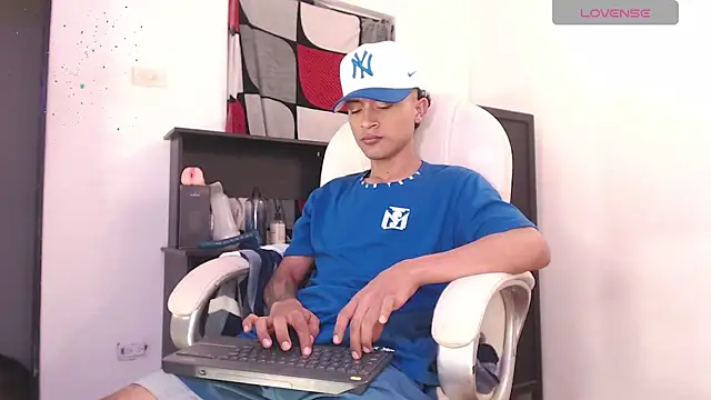 Edward Milleer online show from 12, 9, 2025