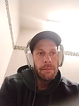 Snapshot of axelongshaft69 chatting on 27, 2, 2026 axelongshaft69 online show from 27, 2, 2026