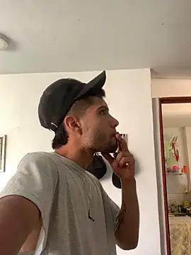 Jestebanano online show from 9, 3, 2025