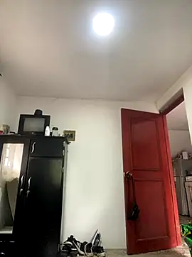 Jestebanano online show from 23, 10, 2025