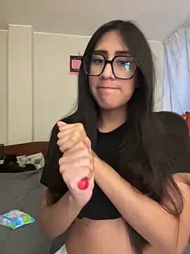 Snapshot of AleFantasy0001 chatting on 5, 10, 2025 AleFantasy0001 online show from 5, 10, 2025