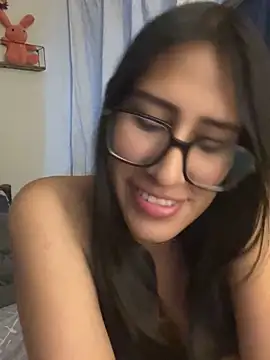 Snapshot of AleFantasy0001 chatting on 2, 11, 2025 AleFantasy0001 online show from 2, 11, 2025