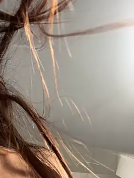 Snapshot of AleFantasy0001 chatting on 2, 12, 2025 AleFantasy0001 online show from 2, 12, 2025