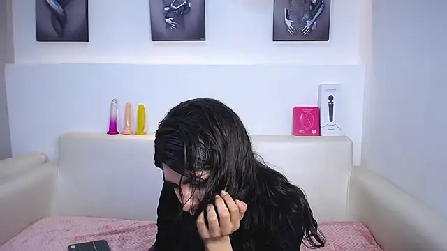 Melodi Roux online show from 21, 10, 2025