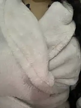 Snapshot of Lina-lolo chatting on 23, 12, 2024 Lina-lolo online show from 23, 12, 2024