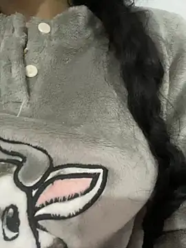 Snapshot of Lina-lolo chatting on 4, 1, 2025 Lina-lolo online show from 4, 1, 2025