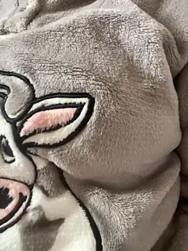 Snapshot of Lina-lolo chatting on 5, 1, 2025 Lina-lolo online show from 5, 1, 2025