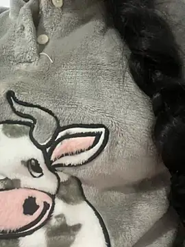 Snapshot of Lina-lolo chatting on 5, 1, 2025 Lina-lolo online show from 5, 1, 2025