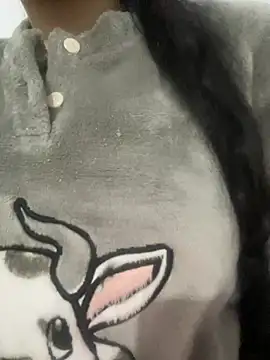 Snapshot of Lina-lolo chatting on 11, 1, 2025 Lina-lolo online show from 11, 1, 2025