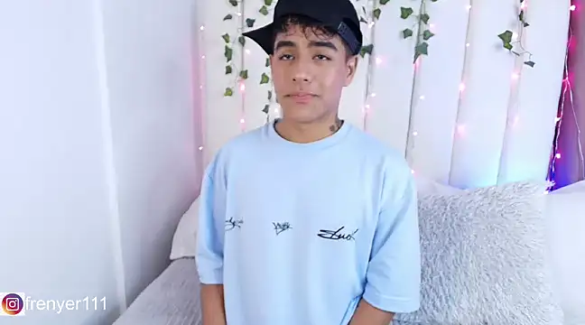 kiing azahell online show from 5, 1, 2025