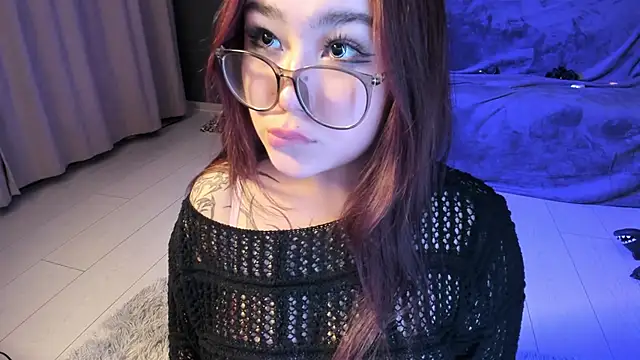 Yuriko May online show from 15, 1, 2025