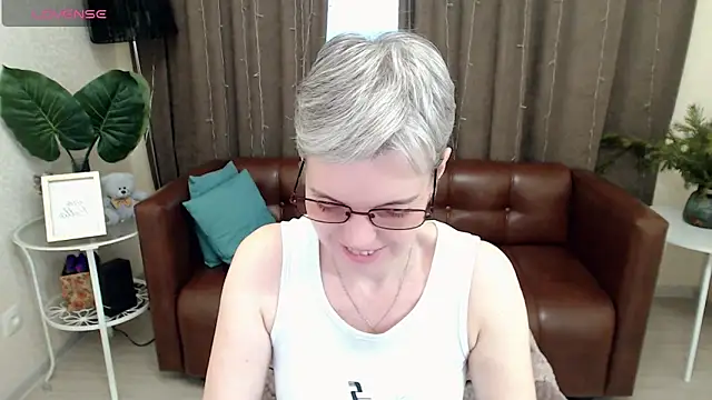 Cutie Erikaa1 online show from 9, 1, 2025