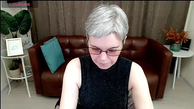 Cutie Erikaa1 online show from 21, 1, 2025