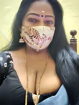 Snapshot of maniisha chatting on 3, 10, 2025 maniisha online show from 3, 10, 2025