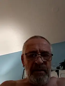 Snapshot of geilerschwanz64 chatting on 31, 12, 2024 geilerschwanz64 online show from 31, 12, 2024