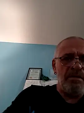 Snapshot of geilerschwanz64 chatting on 9, 3, 2025 geilerschwanz64 online show from 9, 3, 2025