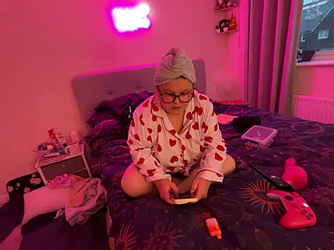 Tallulah-mae-xoxox online show from 26, 1, 2025