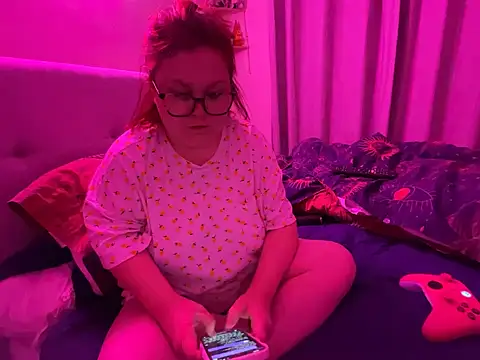 Tallulah-mae-xoxox online show from 1, 2, 2025