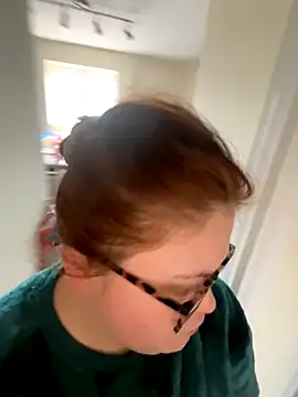 Snapshot of Tallulah-mae-xoxox chatting on 15, 11, 2025 Tallulah-mae-xoxox online show from 15, 11, 2025