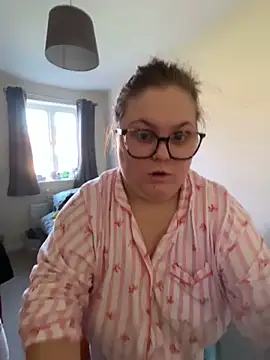 Snapshot of Tallulah-mae-xoxox chatting on 18, 3, 2026 Tallulah-mae-xoxox online show from 18, 3, 2026