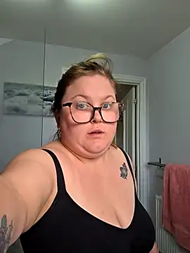 Snapshot of Tallulah-mae-xoxox chatting on 12, 4, 2026 Tallulah-mae-xoxox online show from 12, 4, 2026