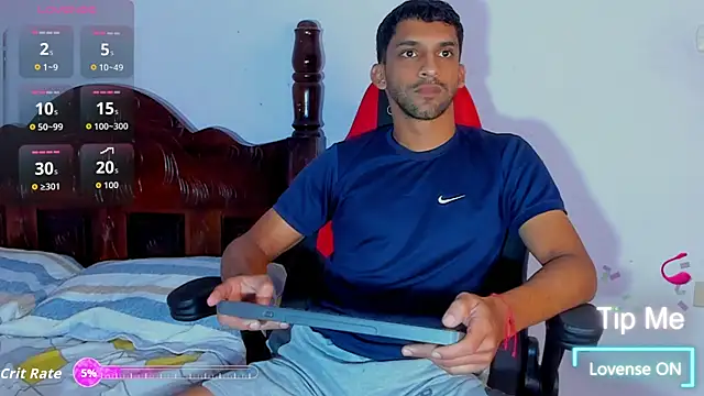 Snapshot of mike_shelby21 chatting on 28, 10, 2025 mike shelby21 online show from 28, 10, 2025