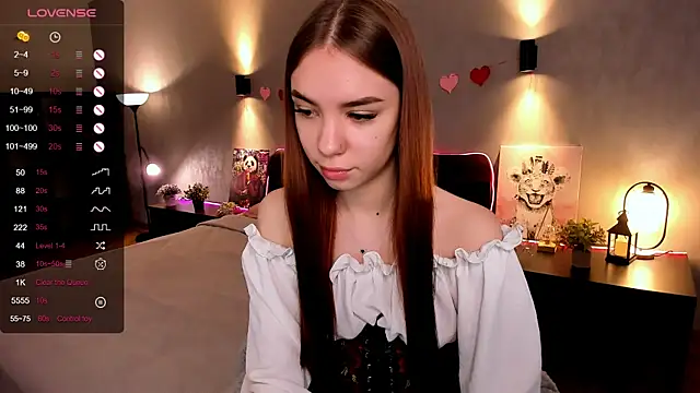 MilliBrown  online show from 28, 9, 2025