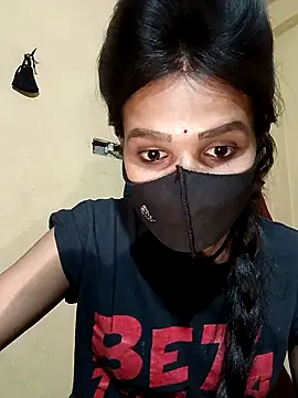 Hoty girl 143 online show from 25, 2, 2025