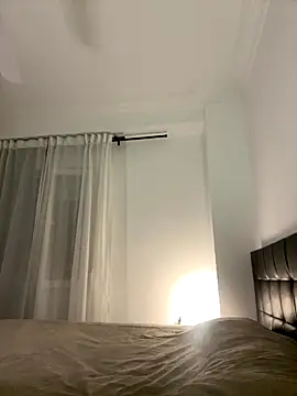 IamCrystal2 online show from 20, 11, 2025