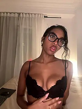 IamCrystal2 online show from 19, 1, 2026