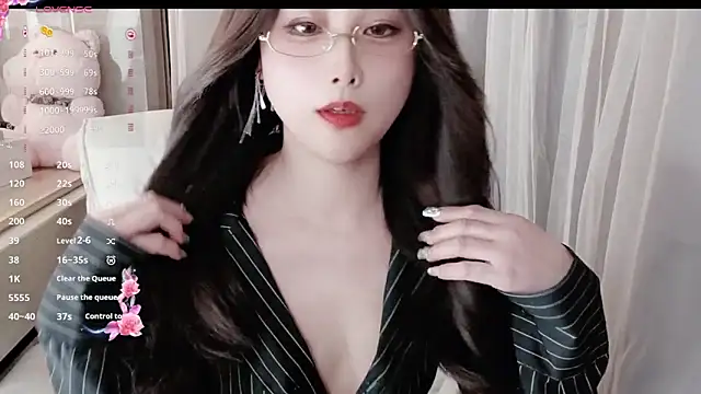 Snapshot of Blossom-666 chatting on 16, 2, 2025 Blossom-666 online show from 16, 2, 2025