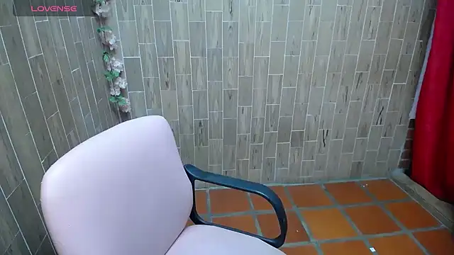 Snapshot of solyeria chatting on 5, 12, 2025 solyeria online show from 5, 12, 2025