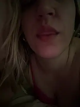 Snapshot of Bia_sexynovaes chatting on 28, 1, 2025 Bia sexynovaes online show from 28, 1, 2025