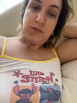 Snapshot of Bia_sexynovaes chatting on 23, 11, 2025 Bia sexynovaes online show from 23, 11, 2025