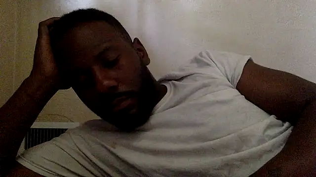 Snapshot of louu51 chatting on 2, 7, 2026 louu51 online show from 2, 7, 2026
