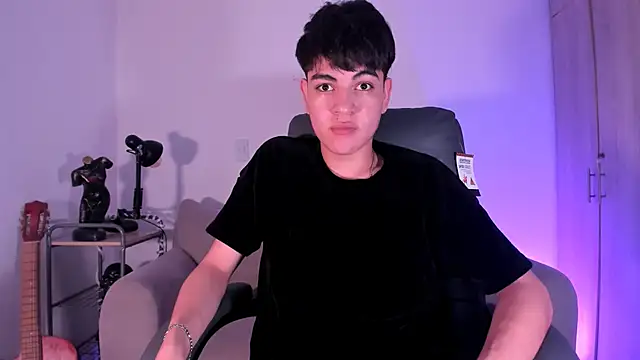 Snapshot of JaycoThomas chatting on 2, 2, 2025 JaycoThomas online show from 2, 2, 2025