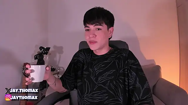 Snapshot of JaycoThomas chatting on 8, 2, 2025 JaycoThomas online show from 8, 2, 2025