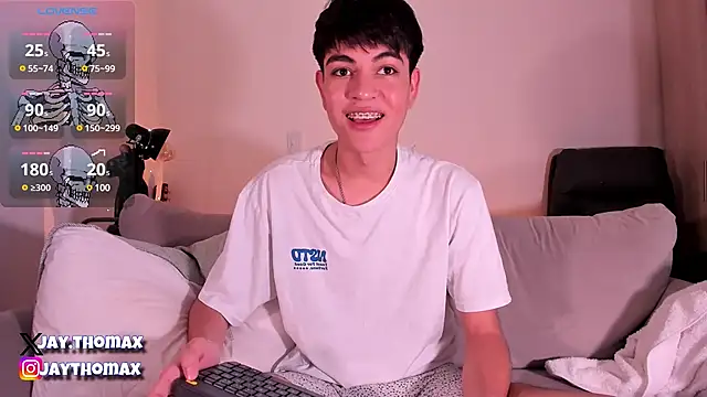 Snapshot of JaycoThomas chatting on 10, 2, 2025 JaycoThomas online show from 10, 2, 2025