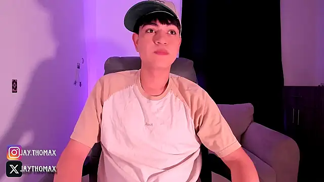 Snapshot of JaycoThomas chatting on 2, 10, 2025 JaycoThomas online show from 2, 10, 2025