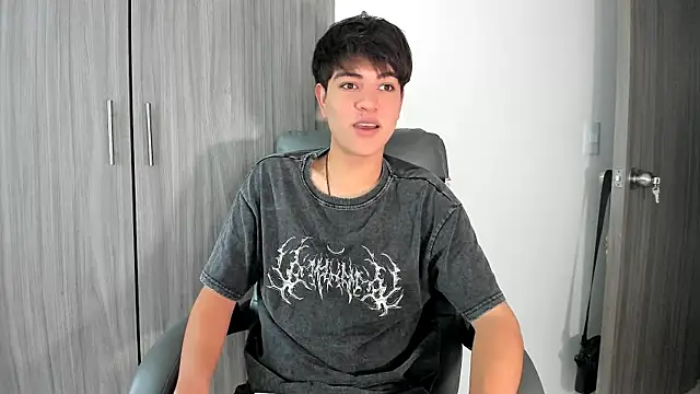 Snapshot of JaycoThomas chatting on 20, 12, 2025 JaycoThomas online show from 20, 12, 2025