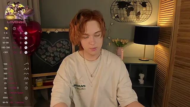 Snapshot of fiamoory chatting on 3, 3, 2025 fiamoory online show from 3, 3, 2025