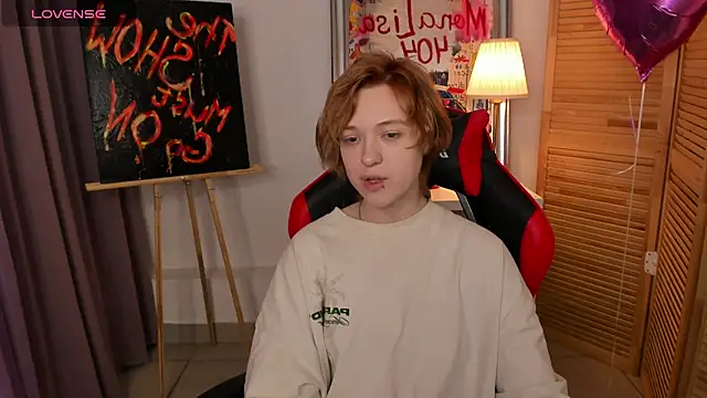 Snapshot of fiamoory chatting on 8, 3, 2025 fiamoory online show from 8, 3, 2025