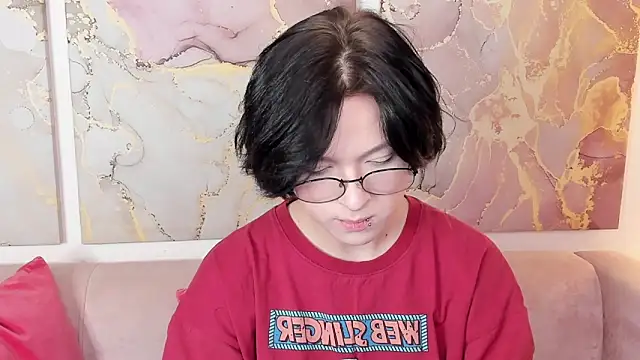 Snapshot of fiamoory chatting on 17, 10, 2025 fiamoory online show from 17, 10, 2025