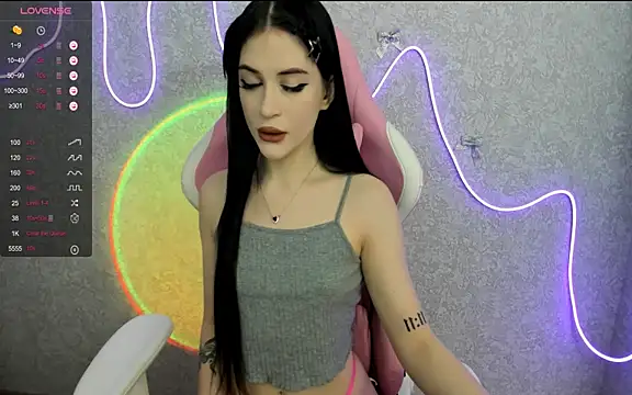 Snapshot of Molly_Crystall chatting on 2, 3, 2026 Molly Crystall online show from 2, 3, 2026