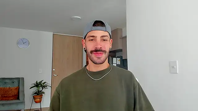 Guyinthemountain online show from 24, 12, 2024