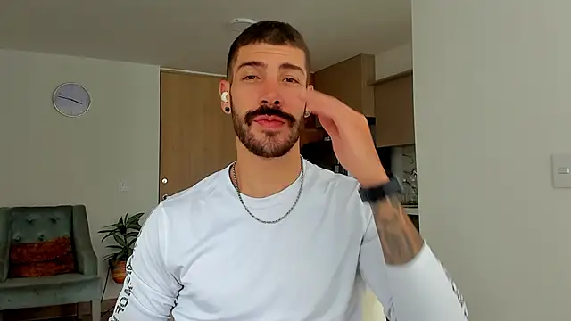 Guyinthemountain online show from 7, 1, 2025