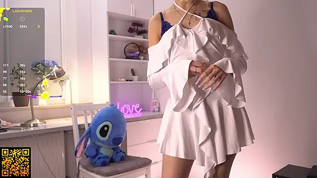 Snapshot of norakisses chatting on 11, 11, 2025 norakisses online show from 11, 11, 2025