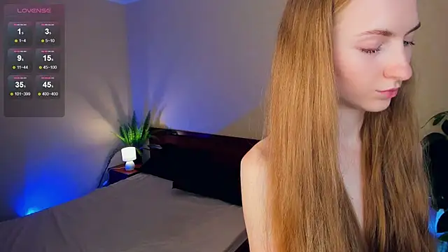 Snapshot of EsmaCarll chatting on 26, 12, 2024 EsmaCarll online show from 26, 12, 2024