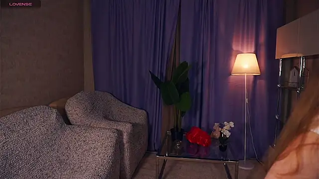 Snapshot of EsmaCarll chatting on 10, 1, 2025 EsmaCarll online show from 10, 1, 2025